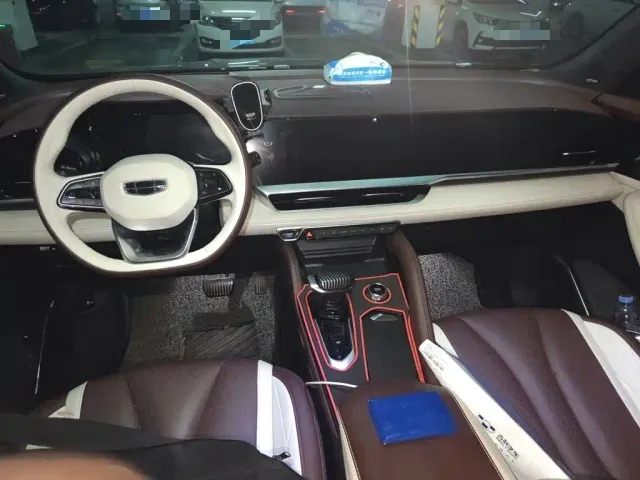Geely Xingyue L — Фото автомобиля 12