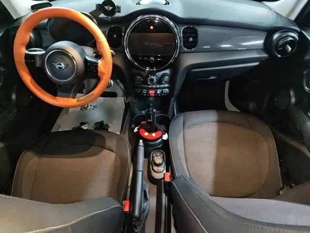 MINI Hatch — Фото автомобиля 9