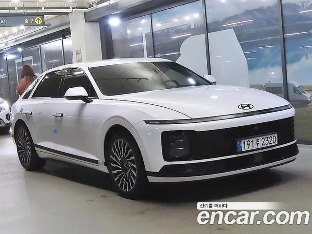Hyundai Grandeur GN7 — Фото автомобиля 4