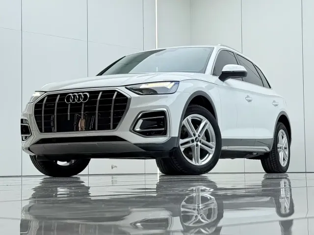 Audi Q5L — Фото автомобиля 2