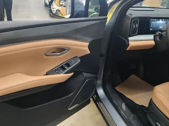 BYD Song L DM-i — Фото автомобиля 7