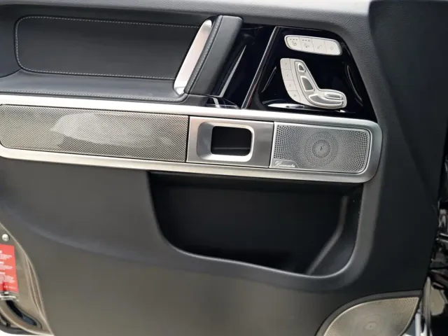 Mercedes-Benz G-Class — Фото автомобиля 21
