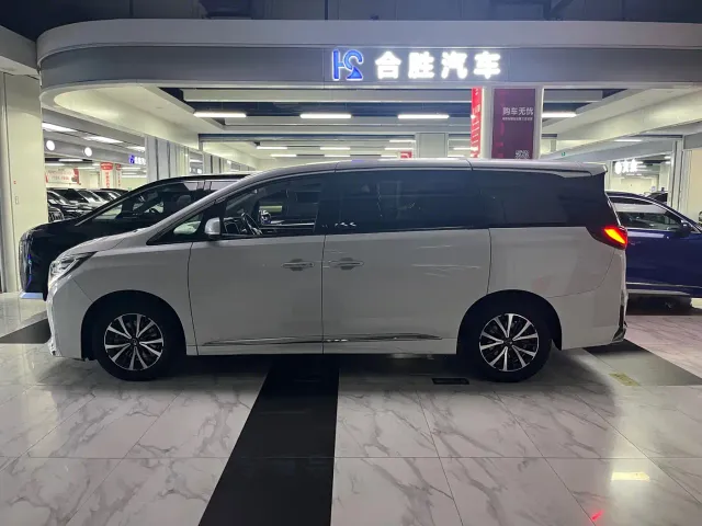 GAC Trumpchi M8 — Фото автомобиля 5