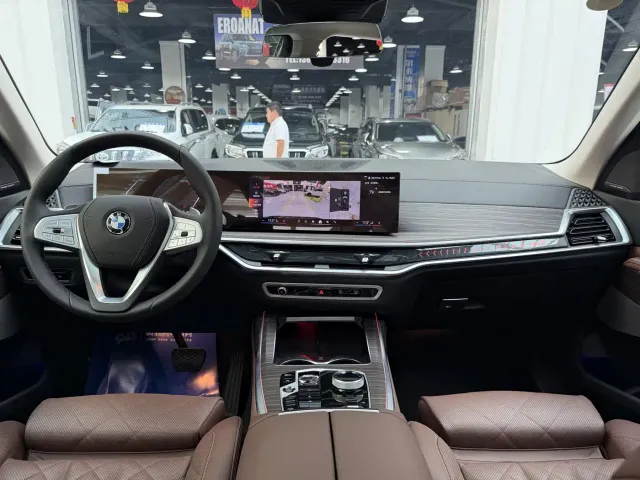 BMW X7 — Фото автомобиля 5