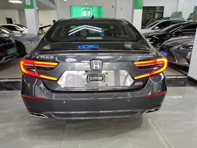 Honda Accord — Фото автомобиля 5
