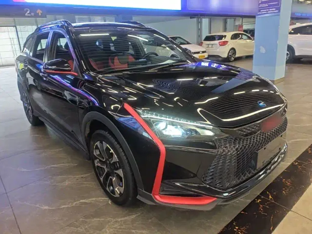 Dongfeng Aeolus Yixuan GS 2021 230T Auto Chasing Glory Samurai Edition — Фото автомобиля 3