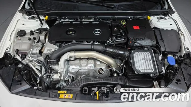 Mercedes-Benz A-Class W177 — Фото автомобиля 9