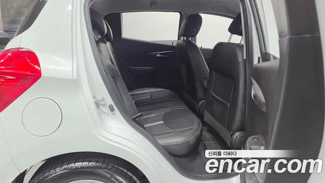 Chevrolet Spark — Фото автомобиля 11
