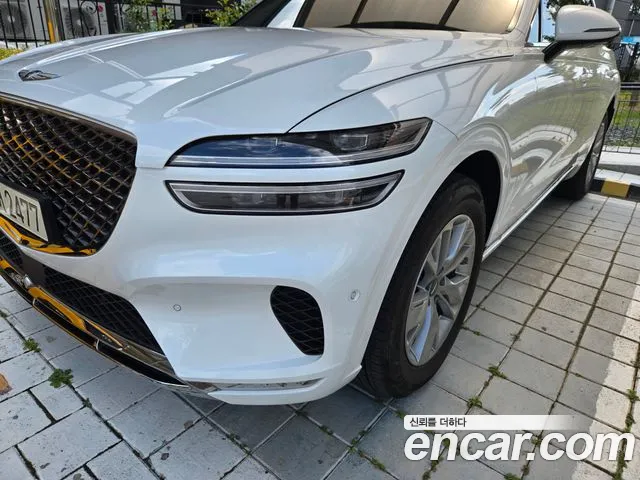 Genesis GV70 — Фото автомобиля 9