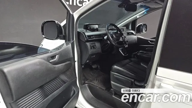 Hyundai Staria Staria Карго 3 места — Фото автомобиля 10