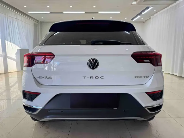 Volkswagen T-Roc — Фото автомобиля 5