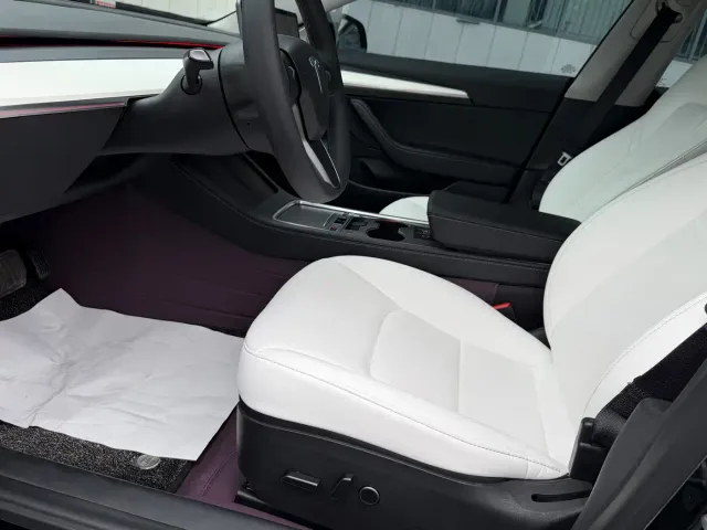 Tesla Model 3 — Фото автомобиля 7