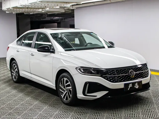 Volkswagen Lavida — Фото автомобиля 3