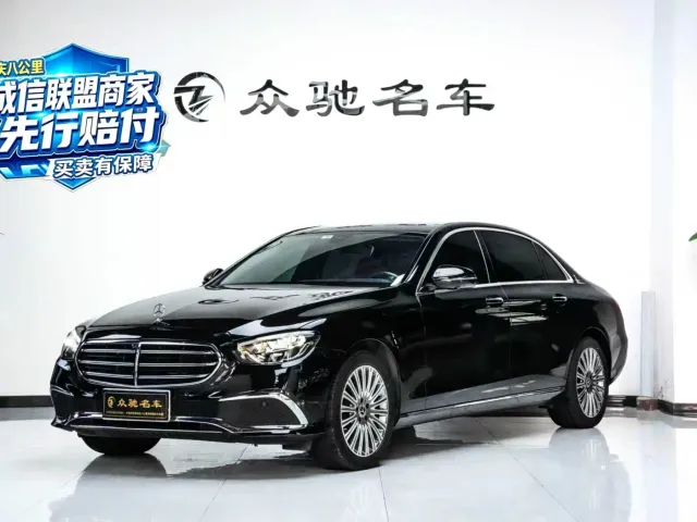 Фотография автомобиля — Mercedes-Benz E-Class