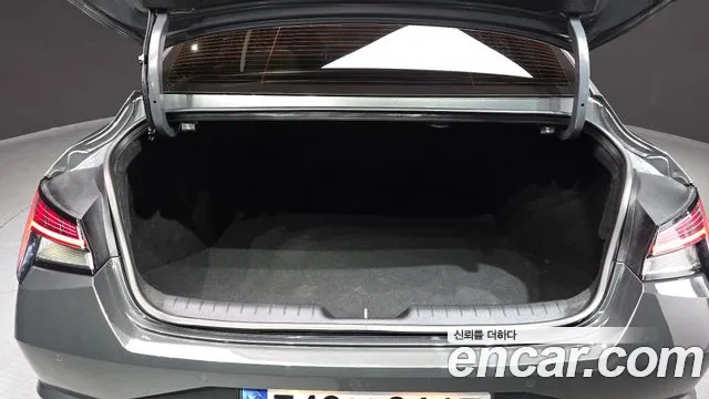 Hyundai Avante CN7 — Фото автомобиля 20
