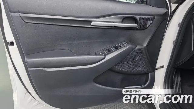 Kia Seltos Новый Seltos Бензин 2.0 2WD — Фото автомобиля 24