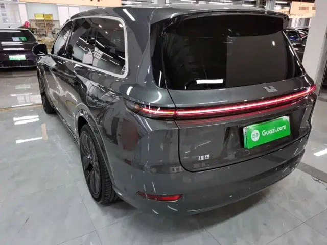 Li Auto L9 — Фото автомобиля 4
