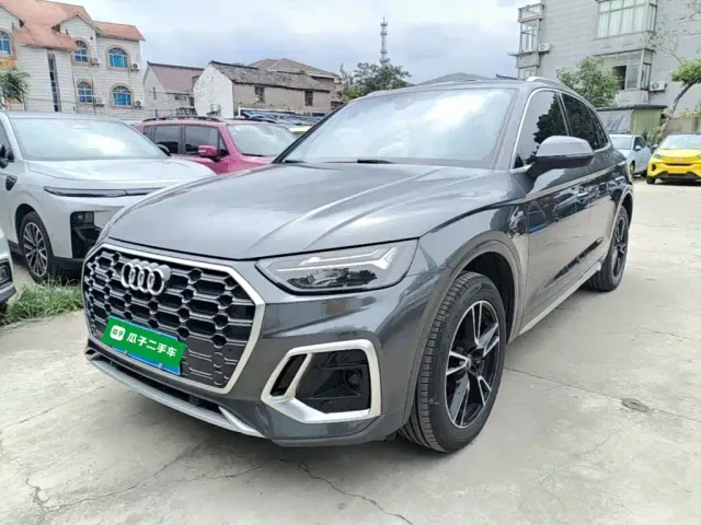 Фотография автомобиля — Audi Q5L