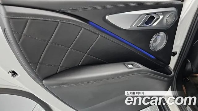 BMW XM — Фото автомобиля 24