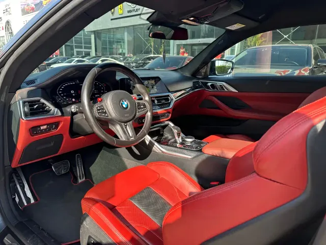 BMW M4 — Фото автомобиля 5