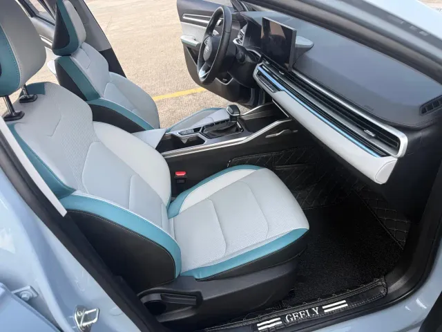 Geely Emgrand — Фото автомобиля 20