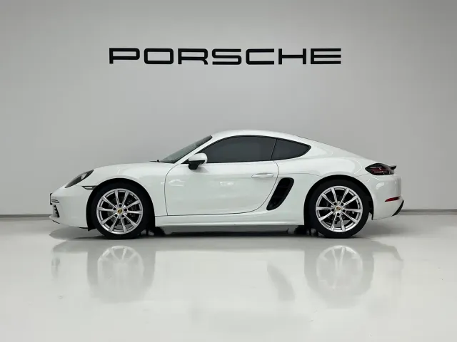 Porsche 718 — Фото автомобиля 4