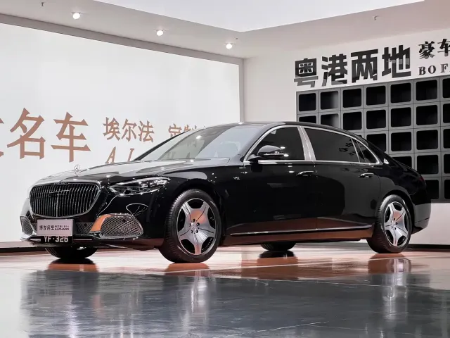 Фотография автомобиля — Mercedes-Benz Maybach S-Class