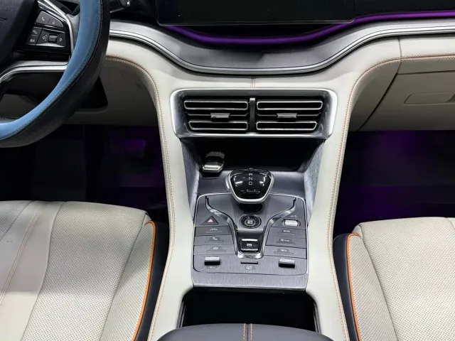 BYD Song PLUS — Фото автомобиля 15