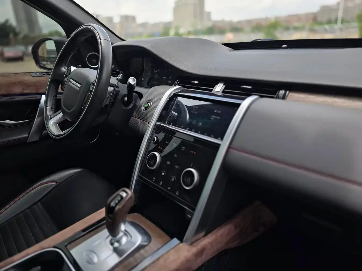 Land Rover Discovery Sport 2021 249PS R-Dynamic SE Performance Technology Edition 5-seater — Фото автомобиля 8