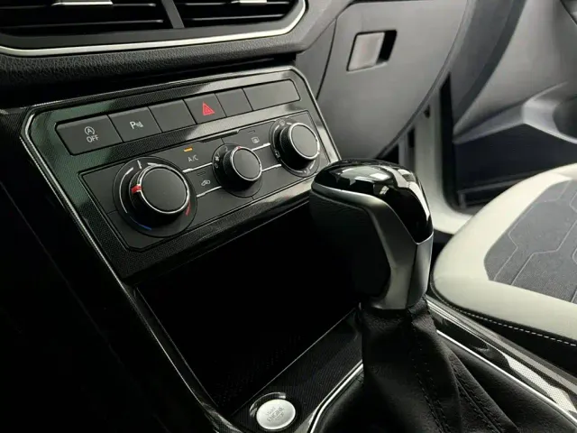 Volkswagen Tharu — Фото автомобиля 18