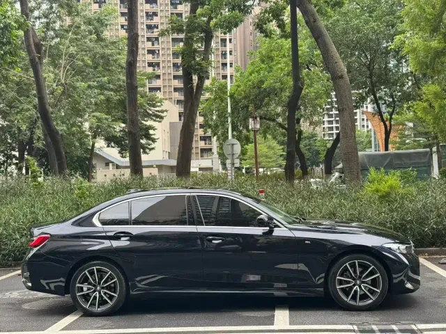 BMW 3 Series — Фото автомобиля 2