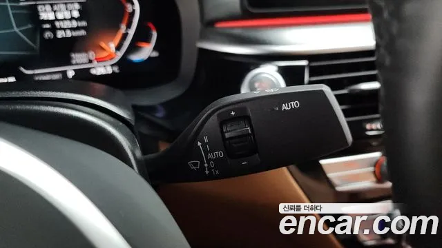 BMW 5-Series — Фото автомобиля 25