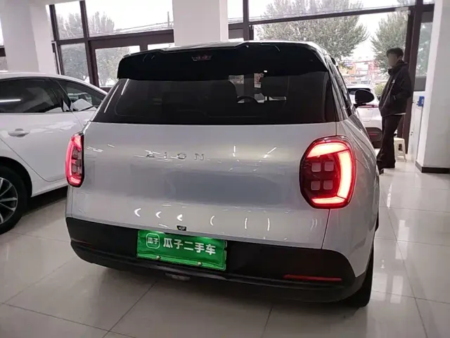 GAC Aion UT — Фото автомобиля 5