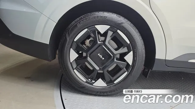Kia Carnival 4th Gen — Фото автомобиля 5