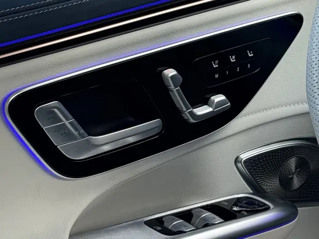 Mercedes-Benz EQE SUV — Фото автомобиля 24