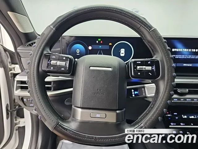 Hyundai Grandeur GN7 — Фото автомобиля 9