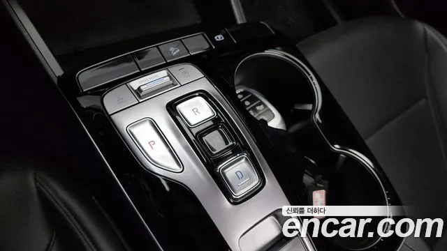 Hyundai Tucson Tucson (NX4) Бензин 1.6 Turbo 4WD — Фото автомобиля 9