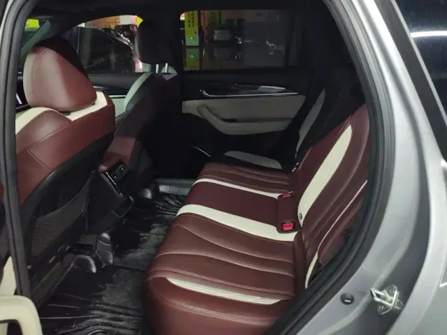 Geely Xingyue L — Фото автомобиля 11