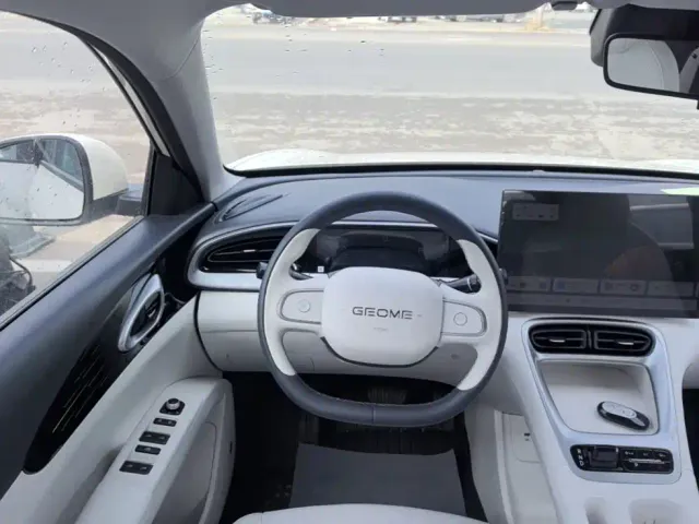 Geely Starry Wish — Фото автомобиля 10