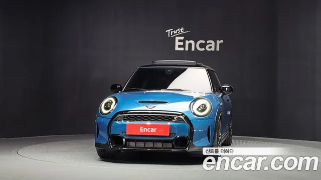 Mini Cooper — Фото автомобиля 3