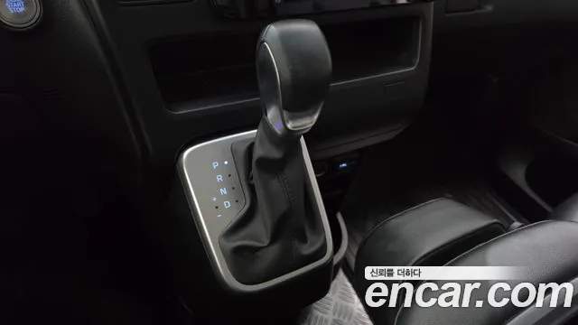 Hyundai Staria — Фото автомобиля 9