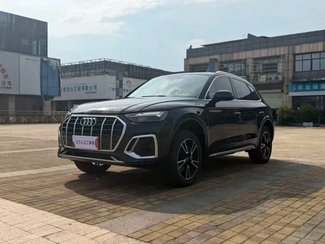 Audi Q5L — Фото автомобиля 3