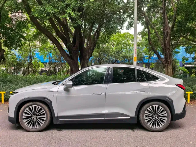 Nio EC6 — Фото автомобиля 3