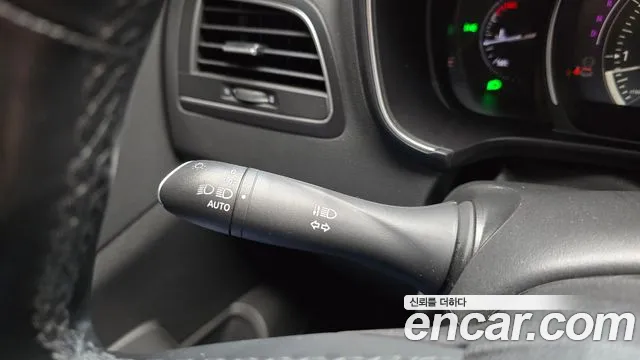 Renault-KoreaSamsung QM6 Новый QM6 2.0 GDe LE Signature 2WD — Фото автомобиля 17