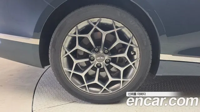 Genesis G80 RG3 — Фото автомобиля 5