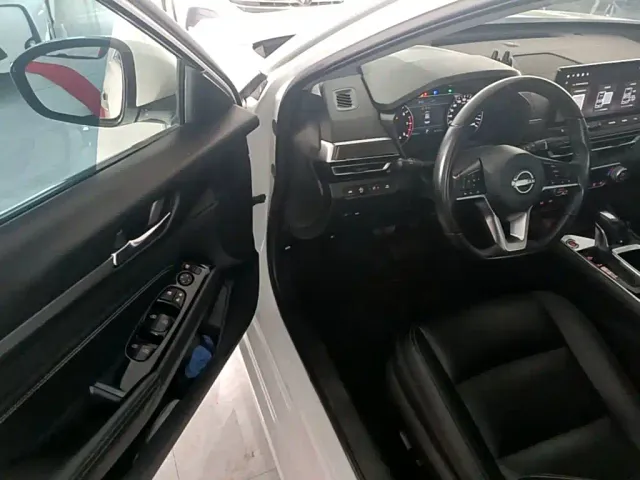Nissan Teana — Фото автомобиля 15