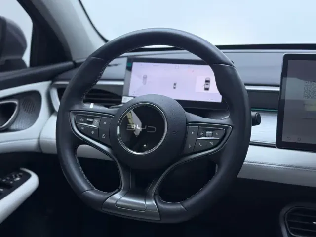 BYD Seal 05 DM-i — Фото автомобиля 13
