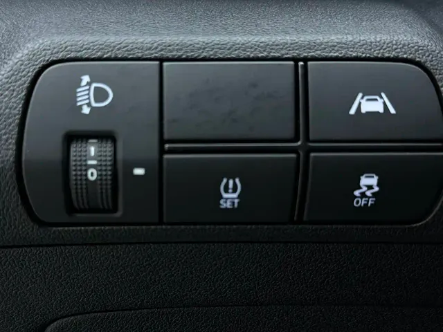 Hyundai Elantra — Фото автомобиля 18