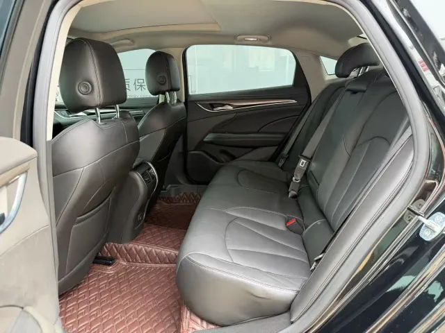 Buick LaCrosse — Фото автомобиля 7