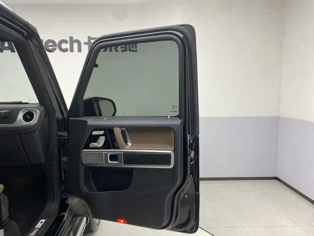 Mercedes-Benz G-Class — Фото автомобиля 26